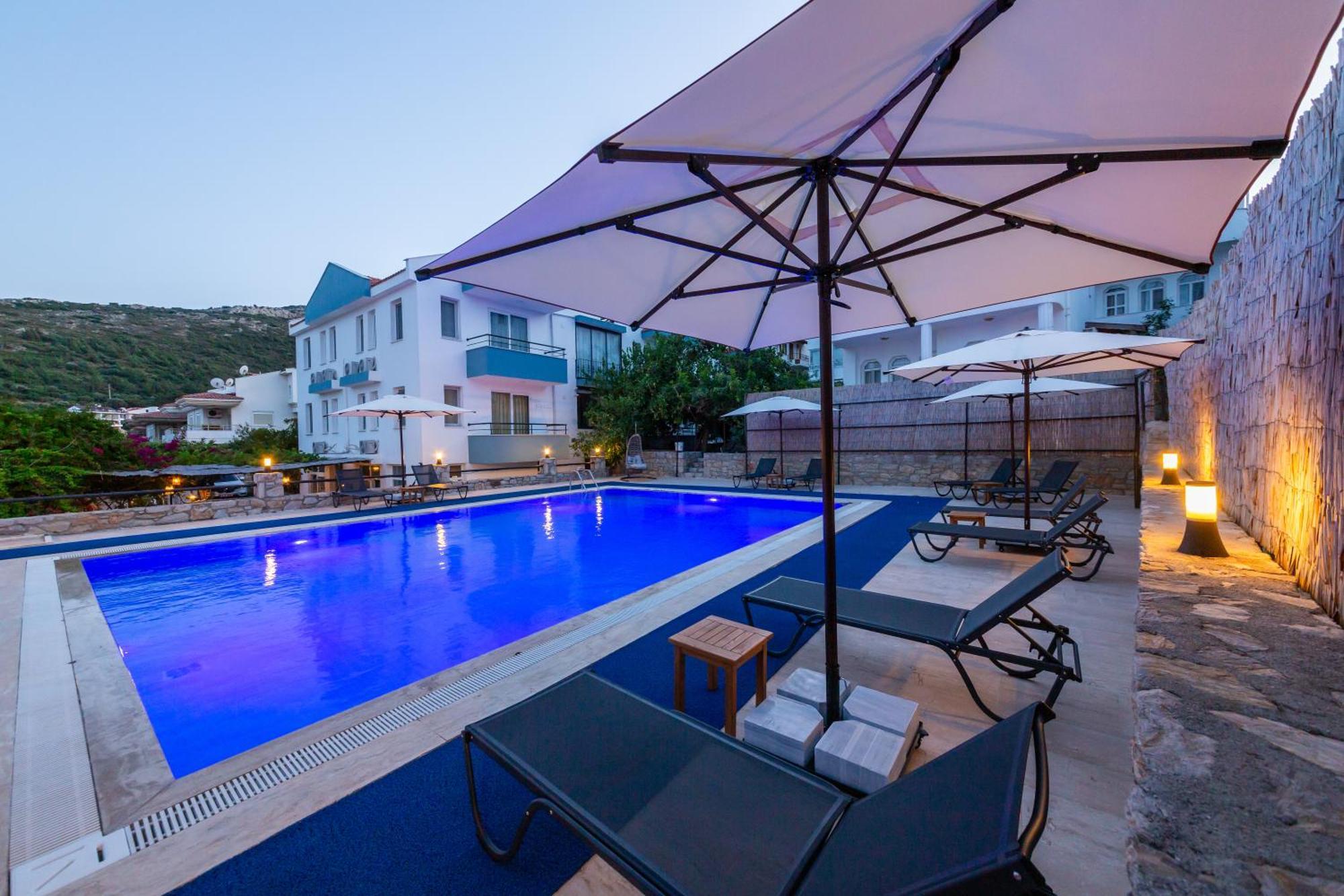 Oezguem Suite Otel Datca Exterior foto