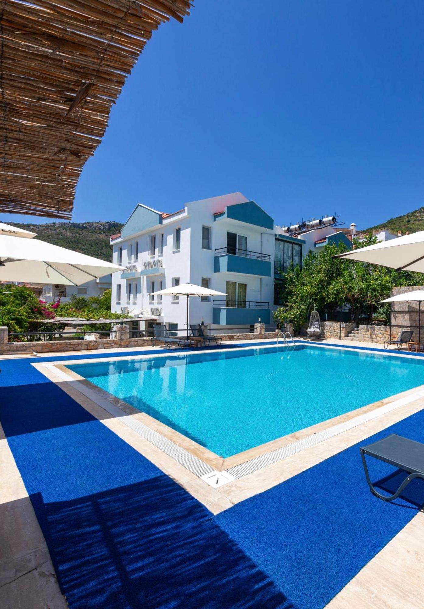 Oezguem Suite Otel Datca Exterior foto