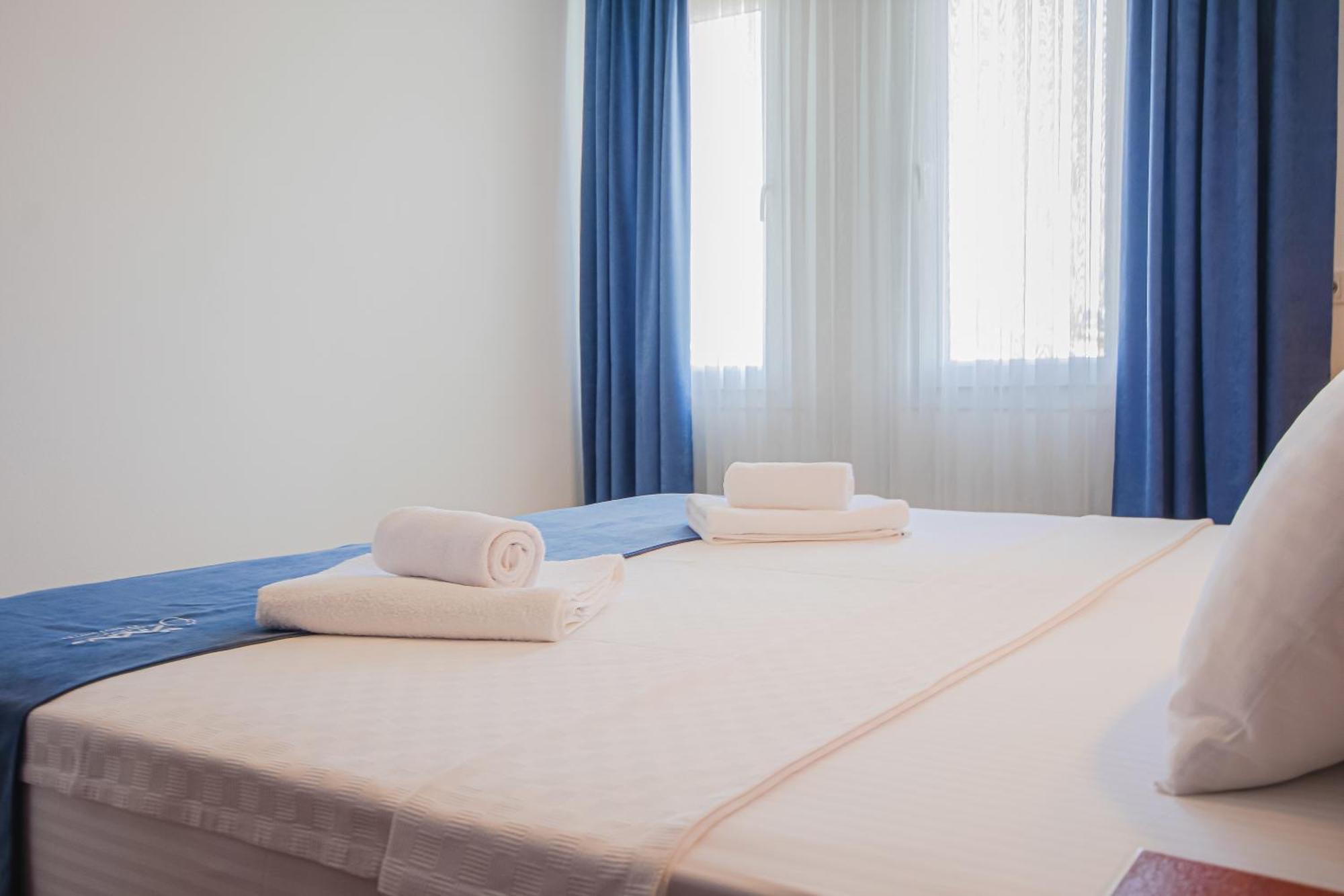 Oezguem Suite Otel Datca Exterior foto